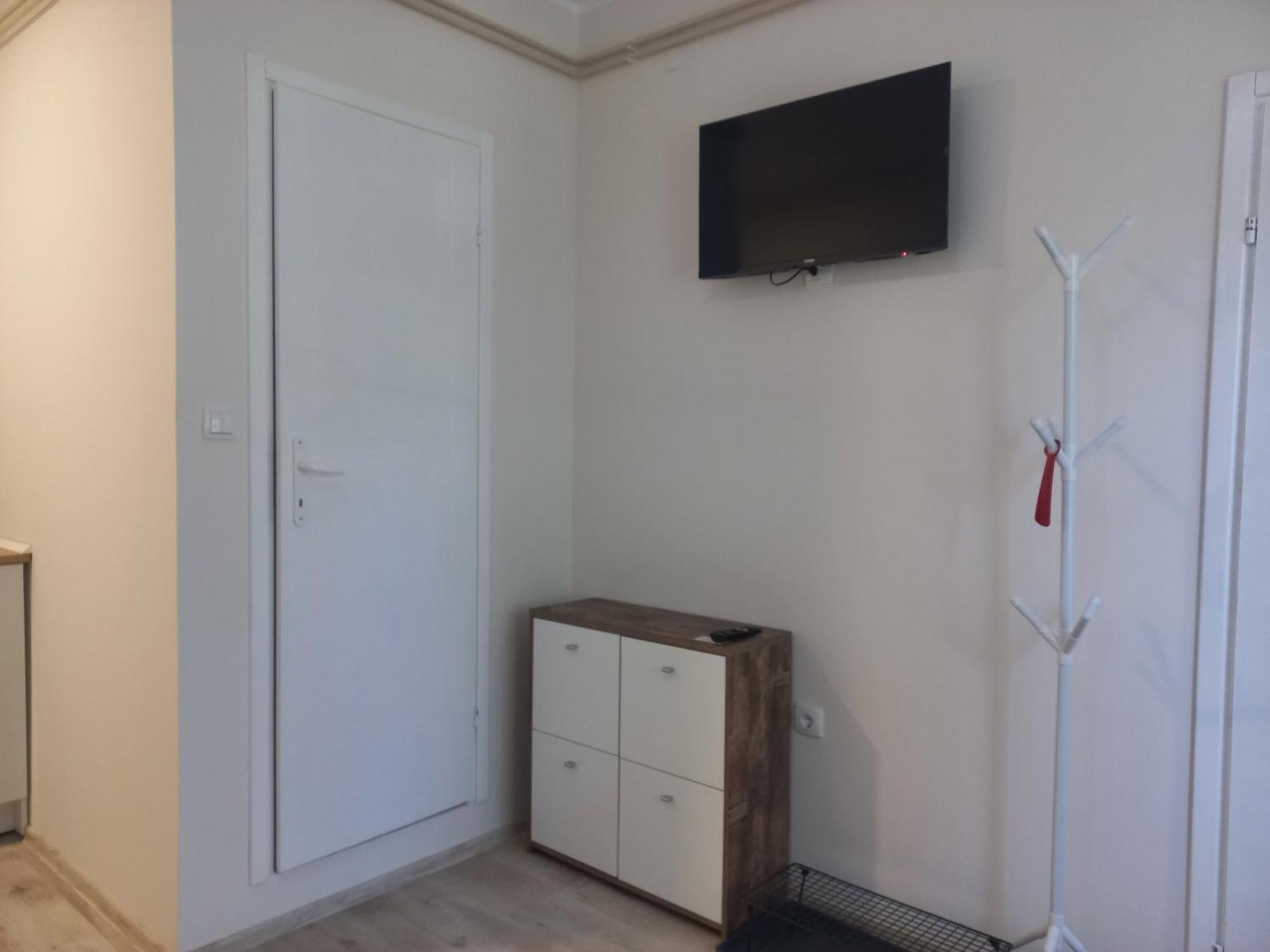 Kod Velikih Tuja Apartment Melenci Екстериор снимка